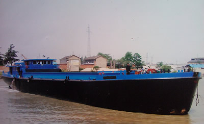 江苏，扬州1376吨二手江船出售