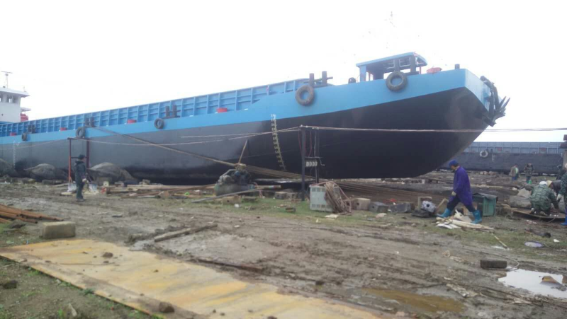 湖北省鄂州市1790吨二手江船出售