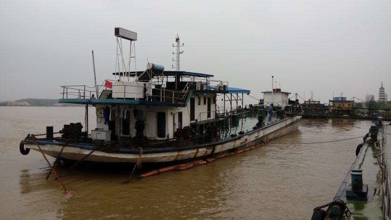 湖北省船厂1671吨二手江船出售