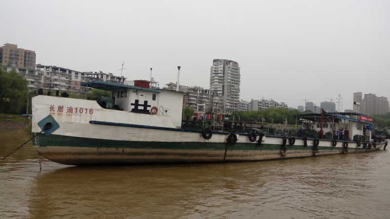 湖北省船厂1671吨二手江船出售