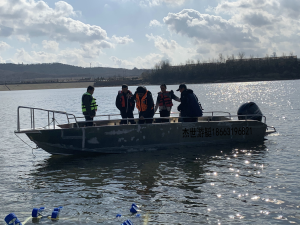 山东威海11吨船舶