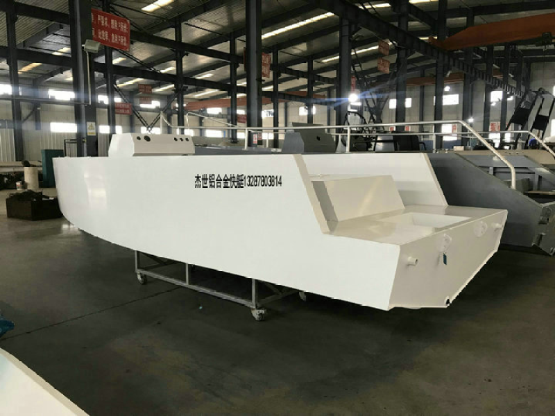 威海5824000吨二手江船出售