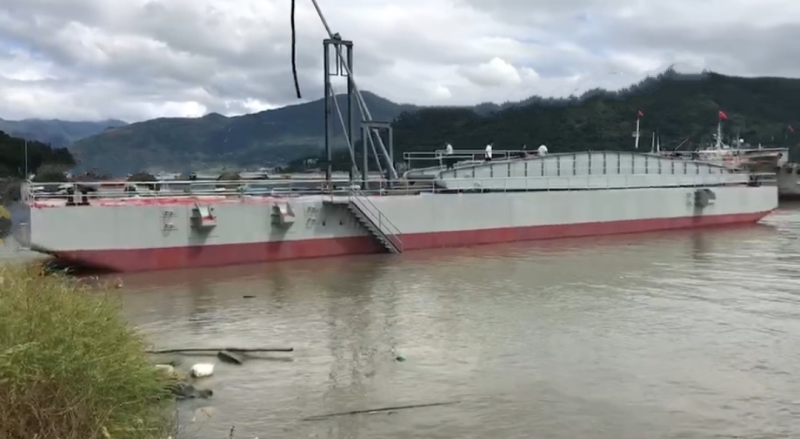 保密706吨二手江船出售