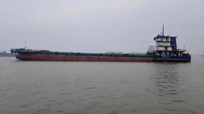 重庆6770吨二手江船出售