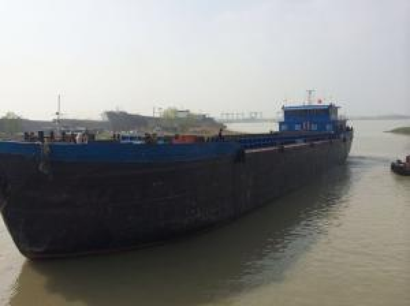 芜湖3427吨二手江船出售
