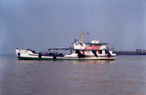 苏州造船厂490吨二手江船出售