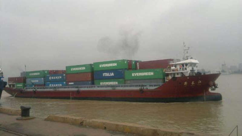 江苏扬州6487吨二手江船出售